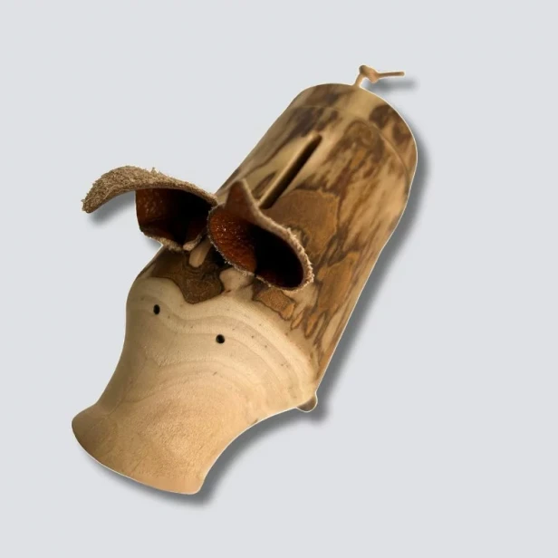 Świnka skarbonka z drewna.png